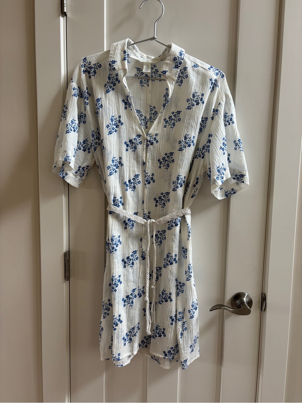 H&M Blue and White Floral Crinkle Summer Shirt Dress Size XS